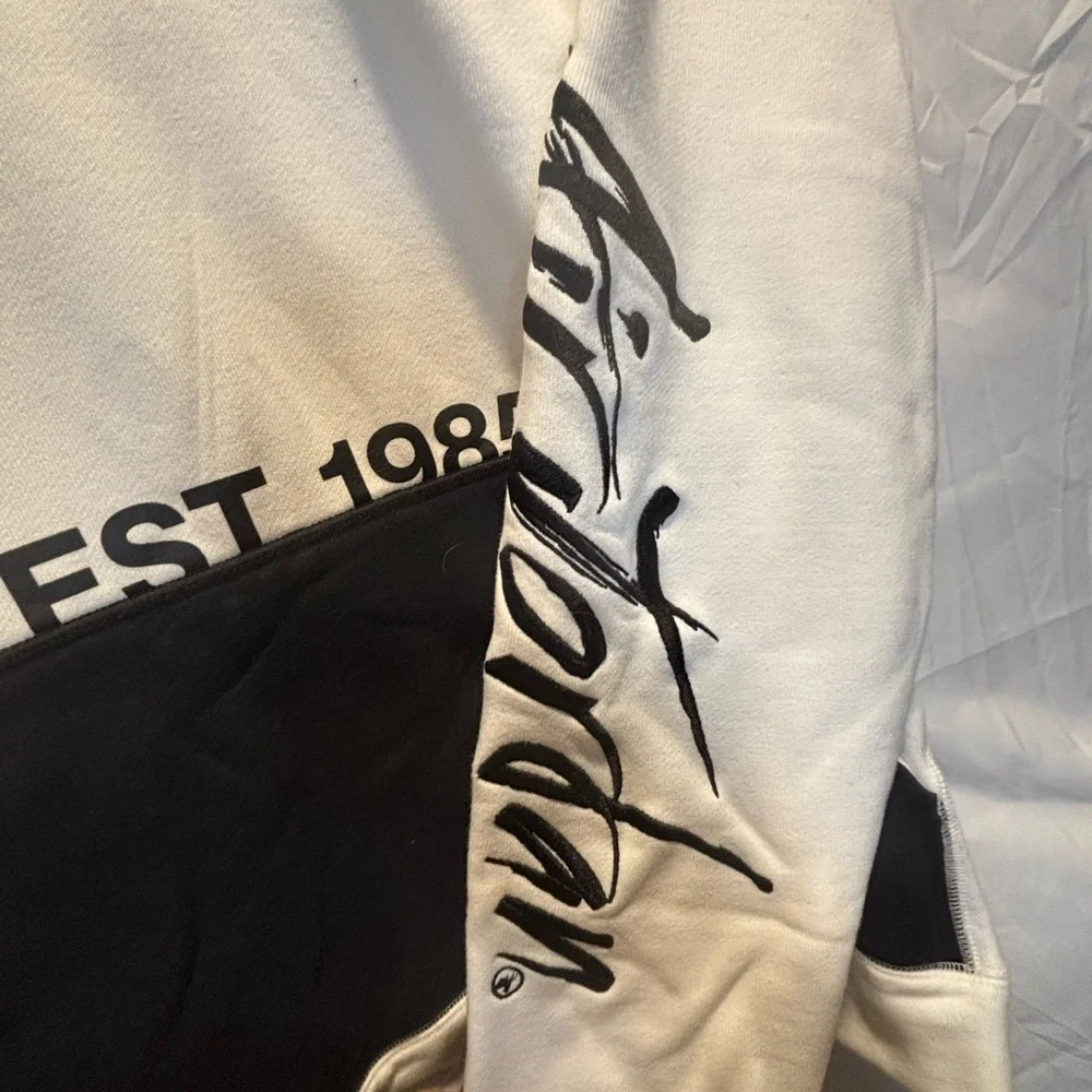 Vintage Jordan The Greatest Men's White and Black Hoodie XL Rare
